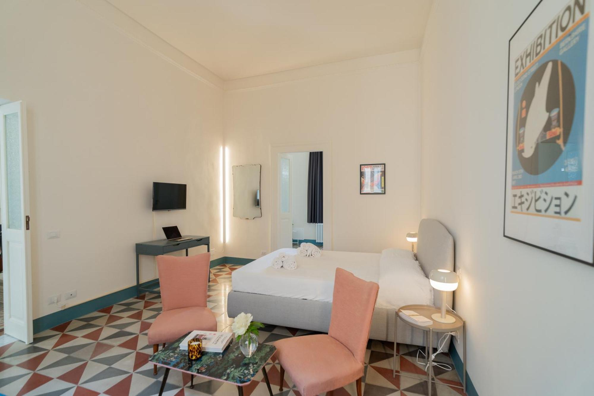Margherita Apartment & Rooftop By Residence Colibri Lecce Bagian luar foto