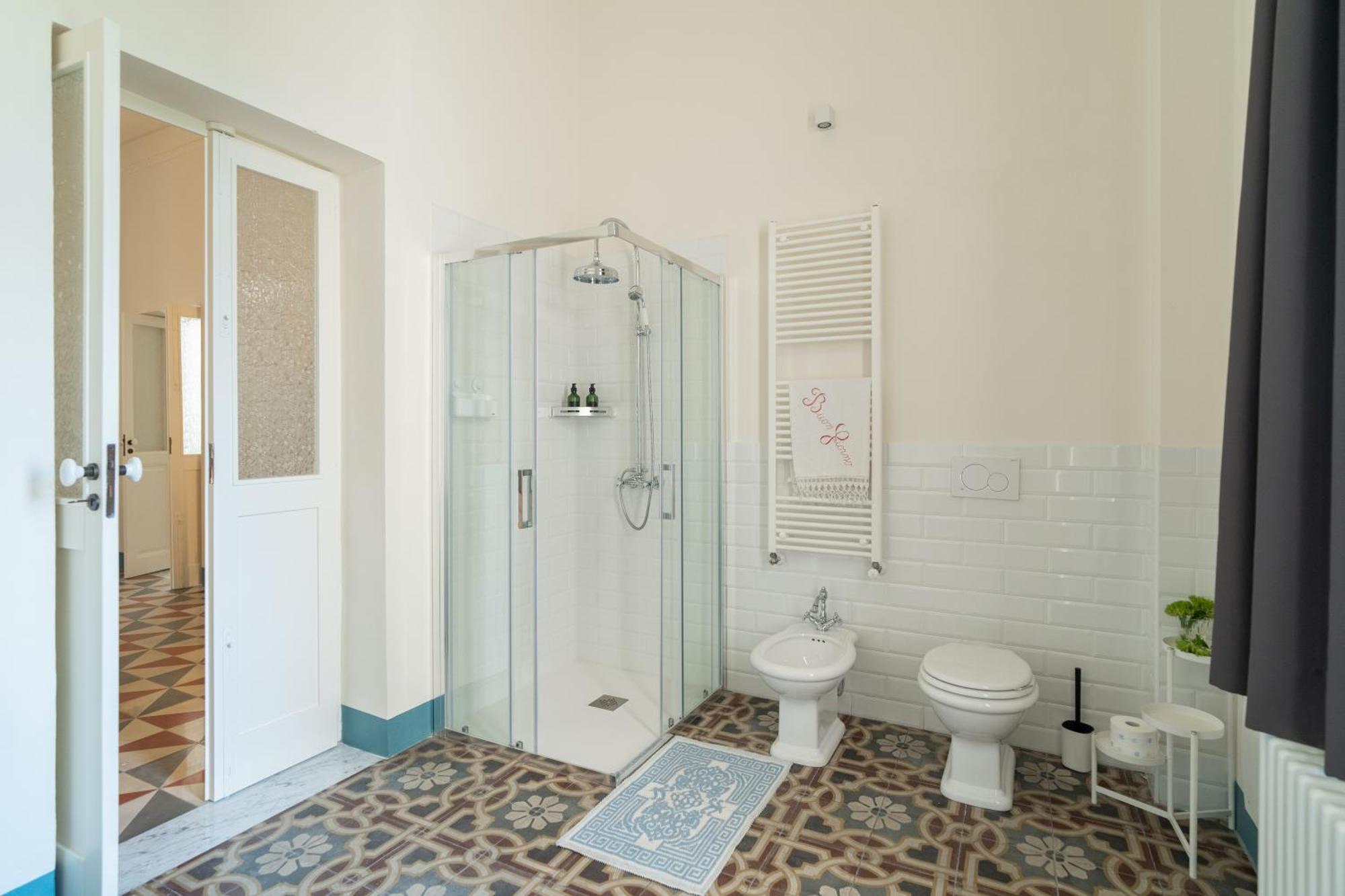 Margherita Apartment & Rooftop By Residence Colibri Lecce Bagian luar foto