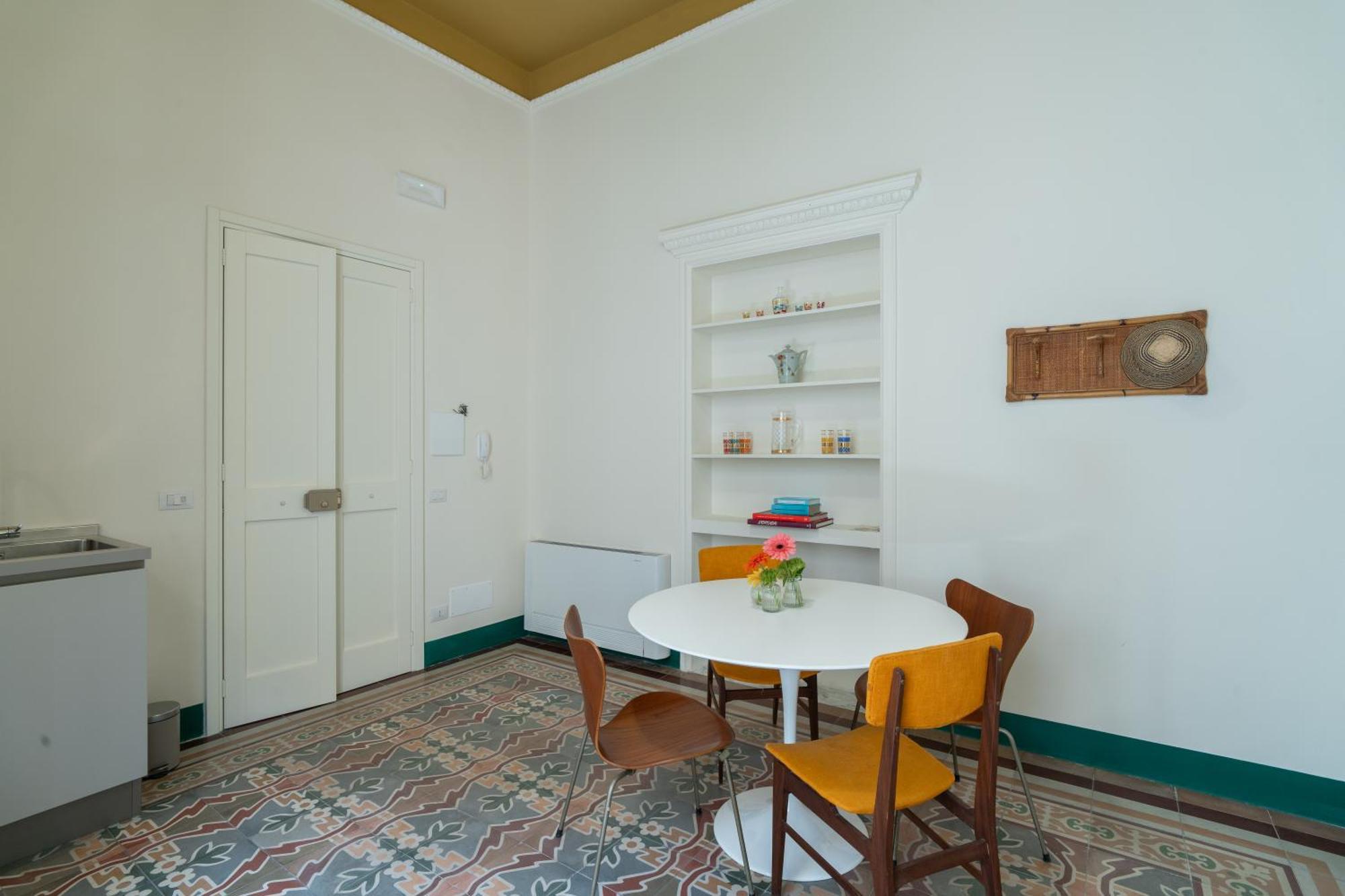 Margherita Apartment & Rooftop By Residence Colibri Lecce Bagian luar foto