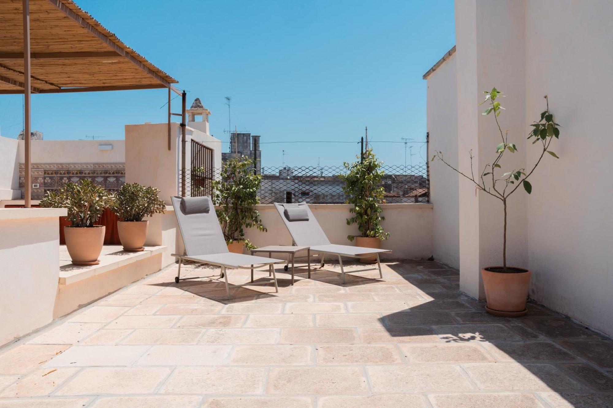 Margherita Apartment & Rooftop By Residence Colibri Lecce Bagian luar foto